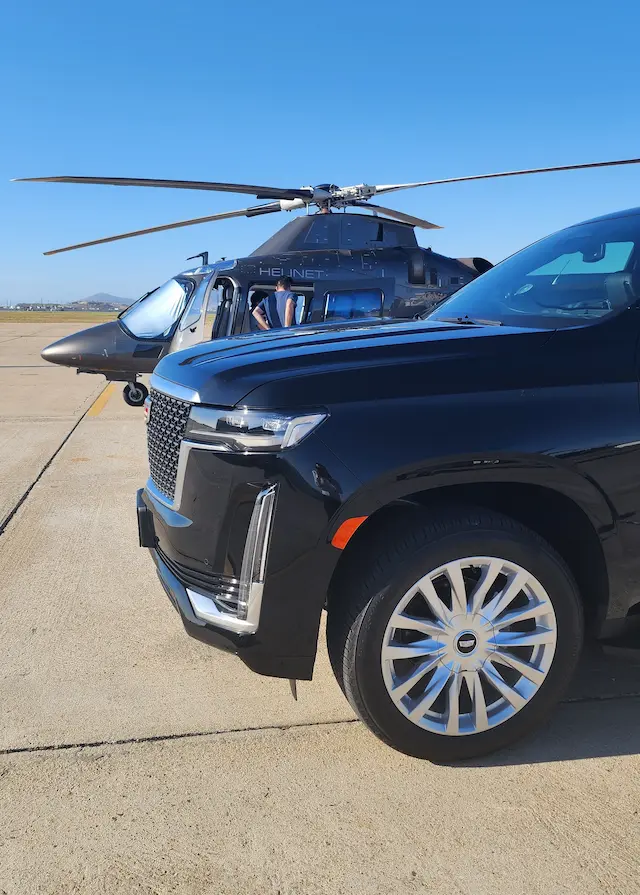 Driver providing gentle door-to-door assistance at a residence